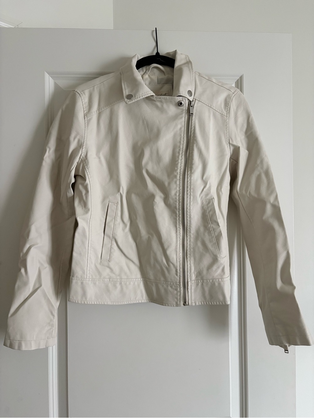 Universal Thread White Leather Moto Jacket
